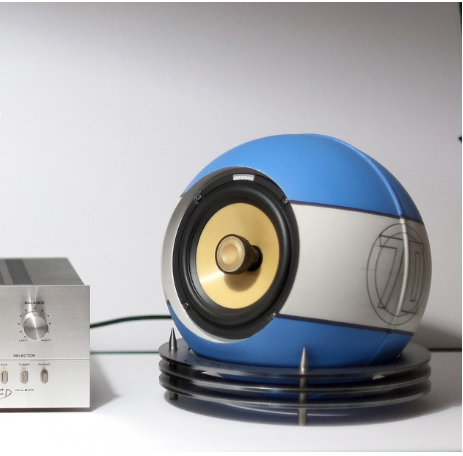 OCTO 300 – 70&prime; ENCEINTES DESIGN SPHERIQUES HIFI ENG