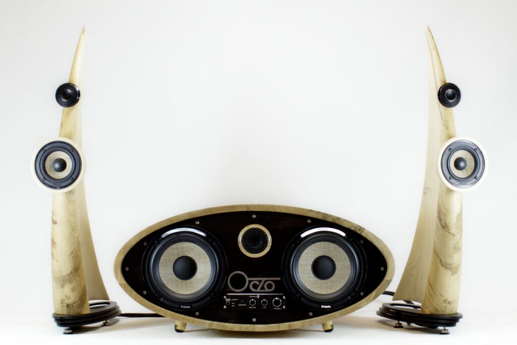 Système d'enceintes design amplifié Octo 600 noir, Haute-fidélité artisanal par Octo Art Audio